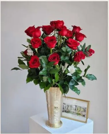 1 Dozen Roses